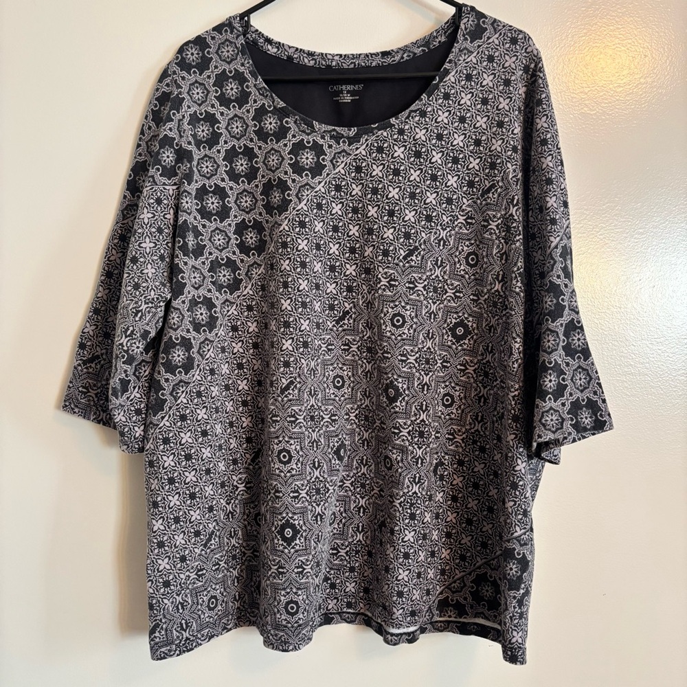 Catherines 1X Black White Patchwork Print 3/4 Sleeve Stretch Top